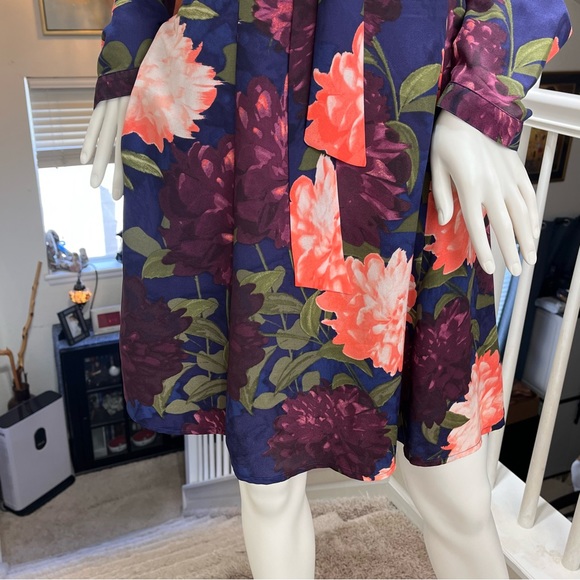 💜Guess💜 NWOT Floral Flirty Fully Lined Long Sleeve Dress  Size 6 - Picture 5 of 13